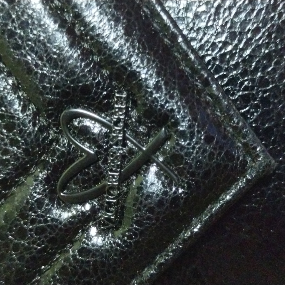 Victoria's Secret Black Faux Patent Leather Quilted  Wallet NWT - Picture 2 of 13